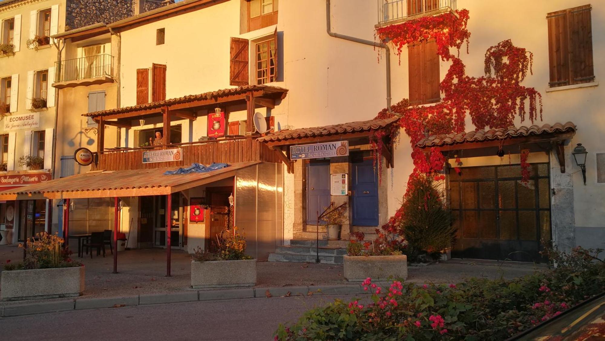 Auberge Roman La Javie Eksteriør bilde